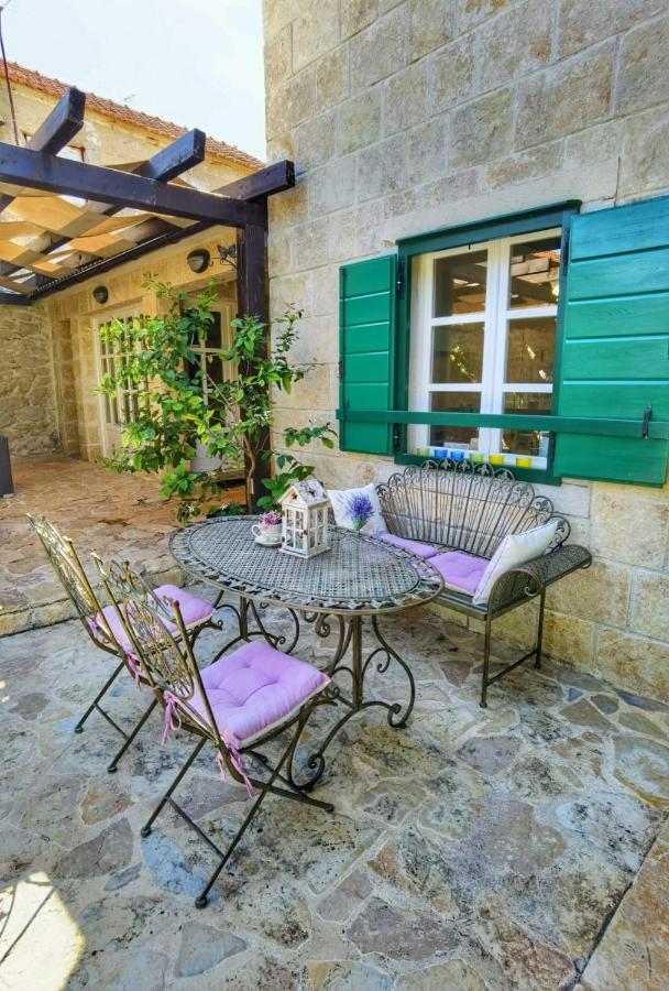 Villa Dvori Dida Mile سفيتي بيتار المظهر الخارجي الصورة
