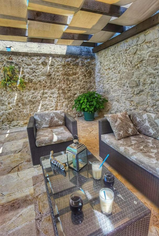 Villa Dvori Dida Mile سفيتي بيتار المظهر الخارجي الصورة