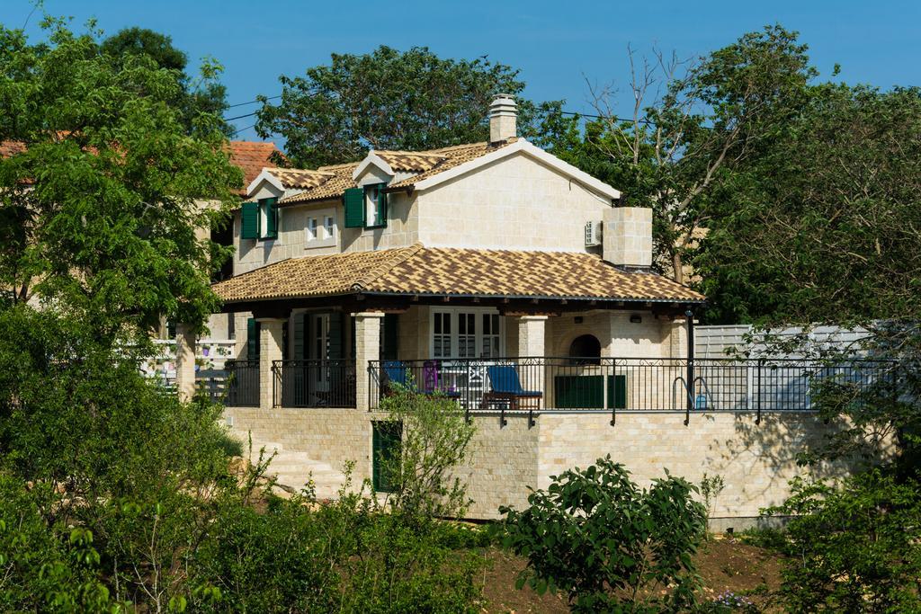 Villa Dvori Dida Mile سفيتي بيتار الغرفة الصورة